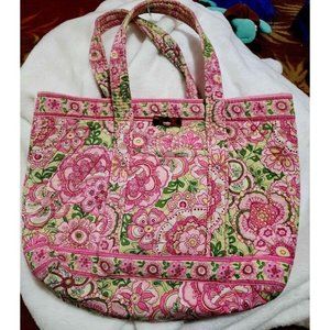 Beautiful Vera Bradley Handbag